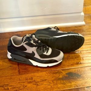 Nike Air Max 90 $65